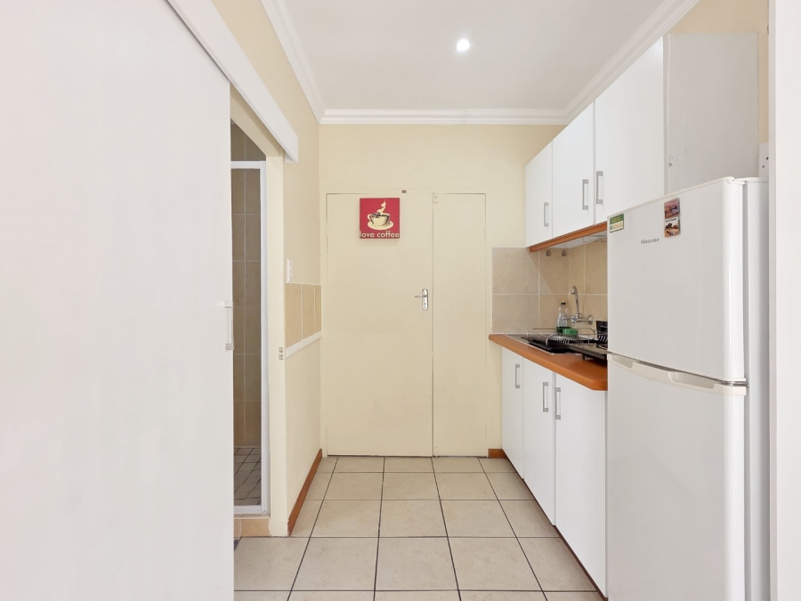1 Bedroom Property for Sale in Bloubergrant Western Cape